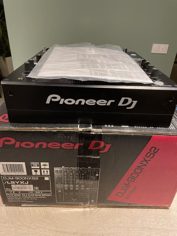 Pioneer CDJ-3000, Pioneer CDJ 2000NXS2, Pioneer DJM 900NXS2 