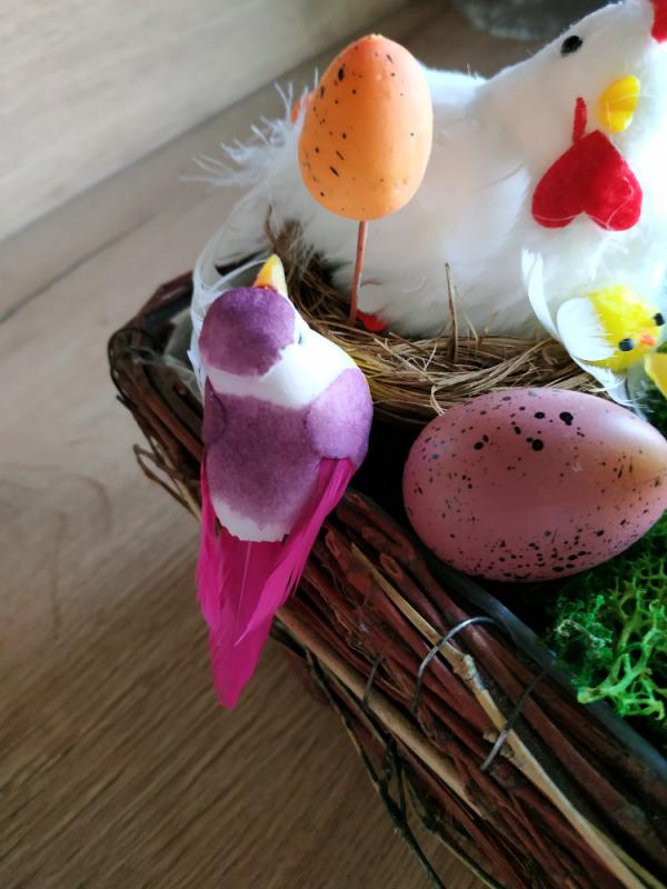 Velikonoční košík z vrbového proutí a norským sobím mechem
